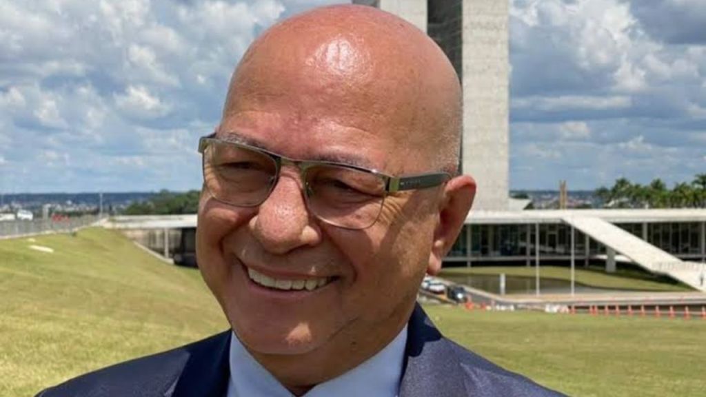 Professor Alcides lidera intenções de voto em Aparecida de Goiânia a menos de 40 dias das&nbsp;eleições