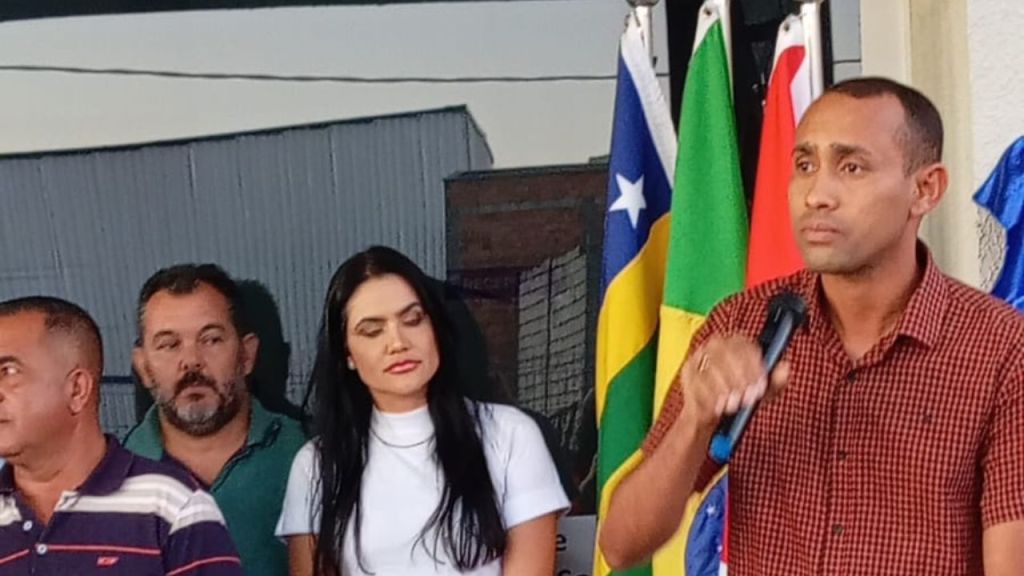 Ezequiel do Povo marca presença no lançamento da nova UBS no Goiânia&nbsp;Sul